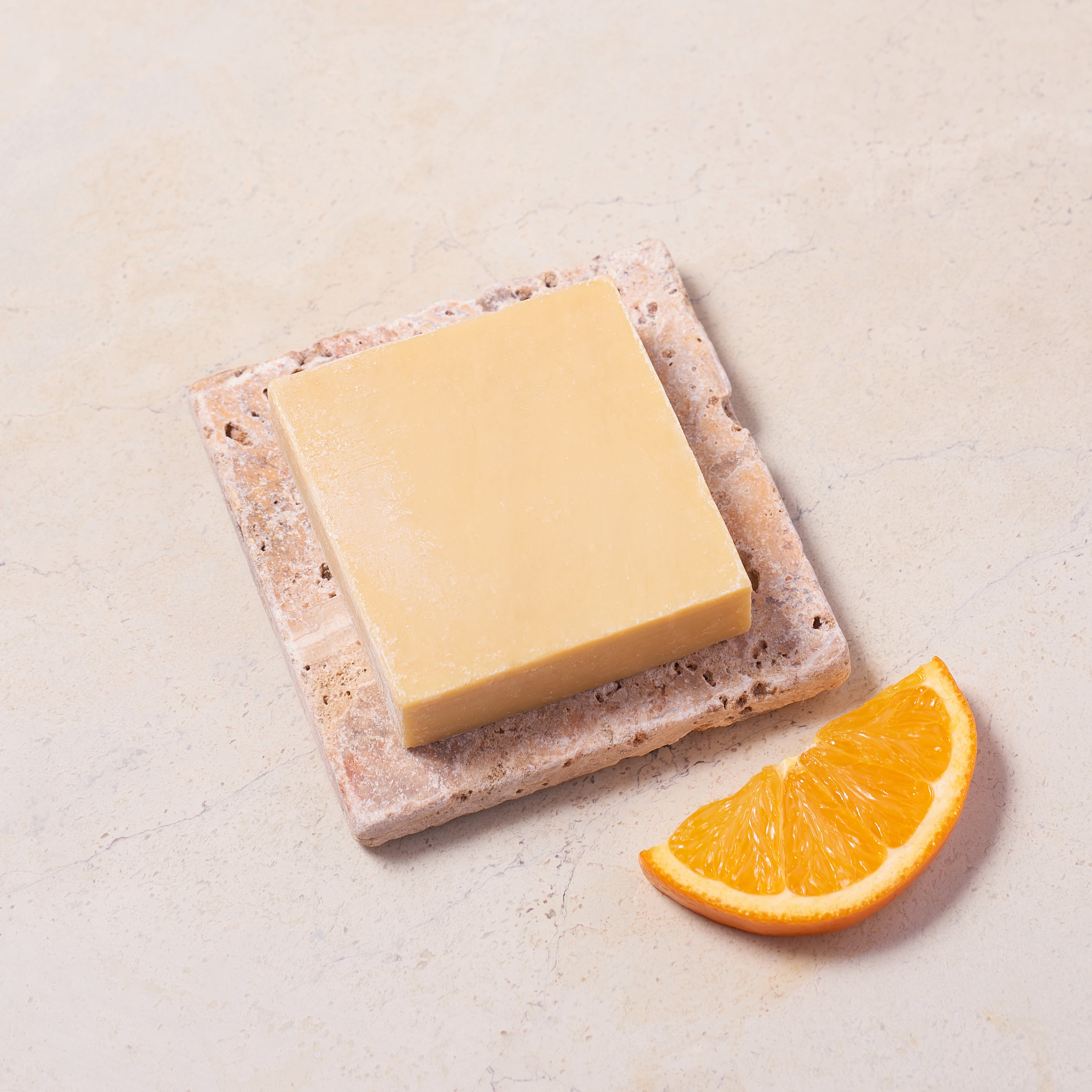 Travertin-Seifenset mit Orange Naturseifen